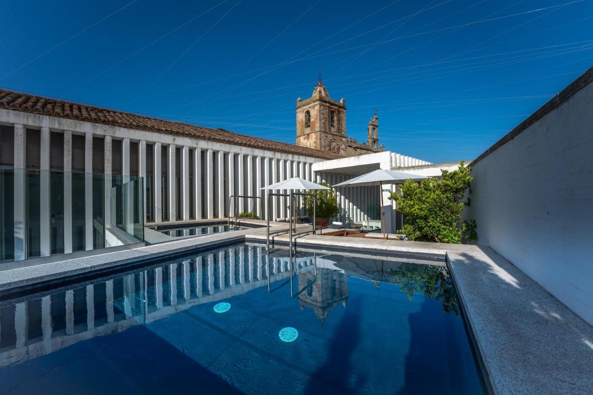 Atrio Hotel Caces Exterior foto